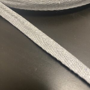 Bomuldsbånd 10 mm meleret grå