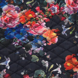 Quiltet Marineblå med blomster